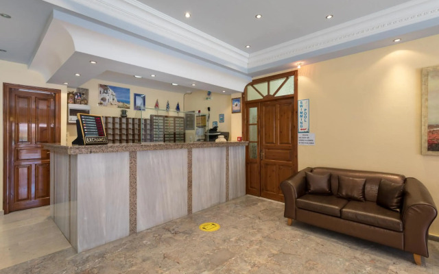 Lefkimi Hotel