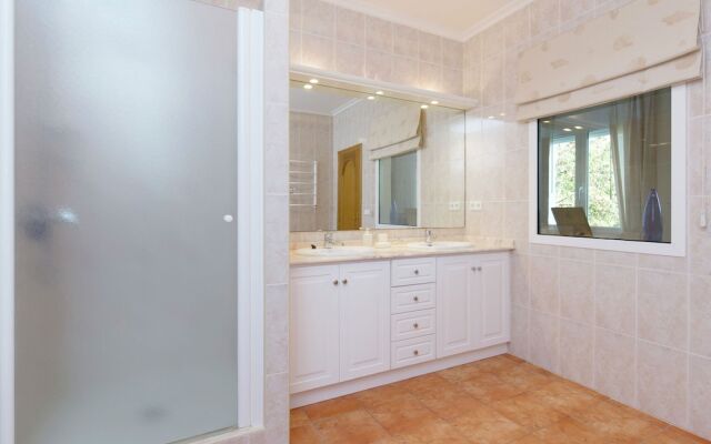 Villa with private swimming pool fantastic views of the golf complex of Denia