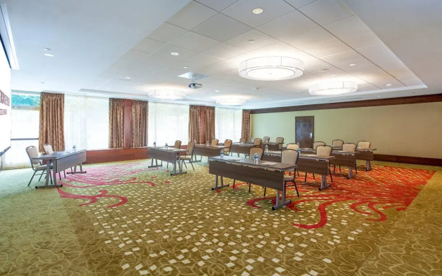 Holiday Inn Charlottesville-Monticello by IHG