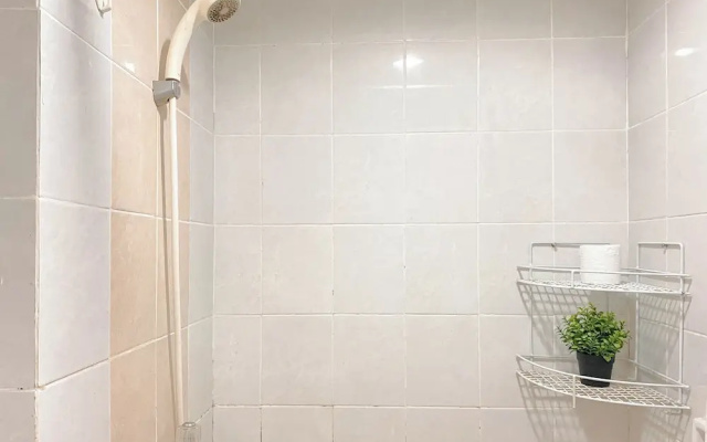 Compact And Homey Studio At Apartment Taman Melati Margonda