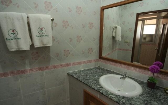 Rose Garden Hotel