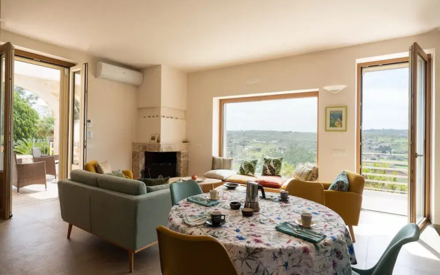 Villa L Arco in Col by Wonderful Italy