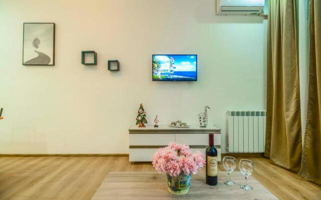 Metekhi Apartments19