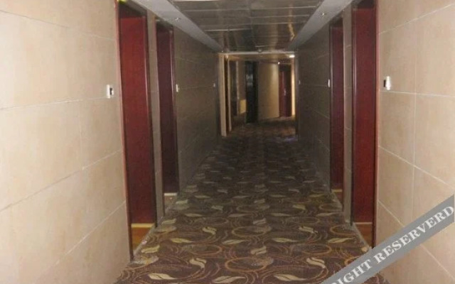 Yunlong Hotel