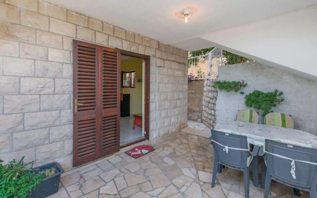 Mari - Great Location 30m From the sea - A1 Donji