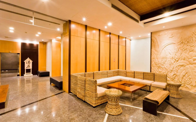 The Loft Seaside Suites