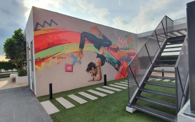 Muji Home Sunway Lagoon Pyramid,Subang,2BR,6-8pax