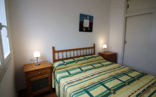 Modernised Apartment in Empuriabrava With Terrace