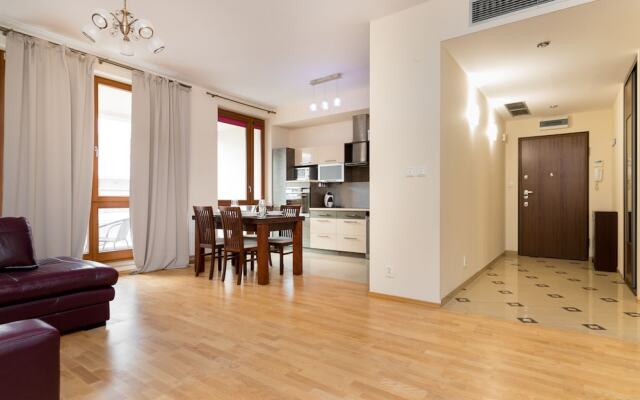Wilanów 2-Bedroom Apartment