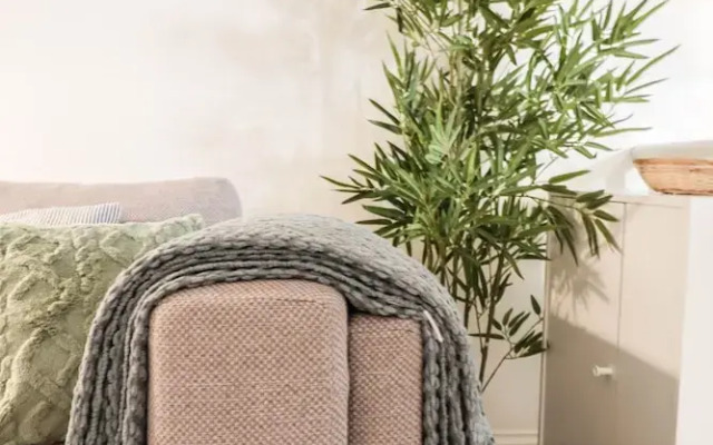 Right by Oval Station - 2 bed Flat Free Wifi