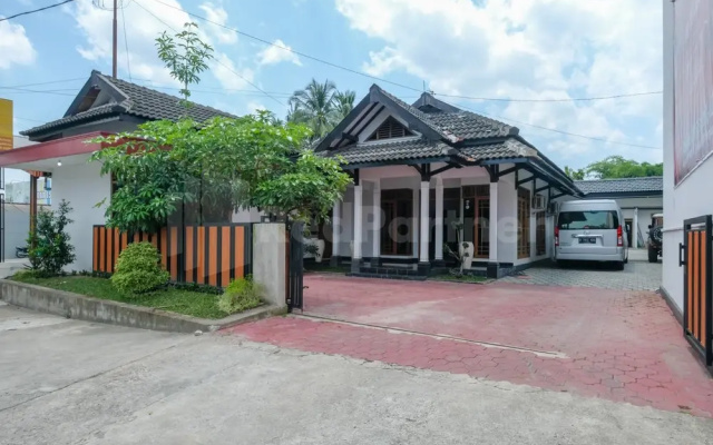 Griya Asri Guest House RedPartner