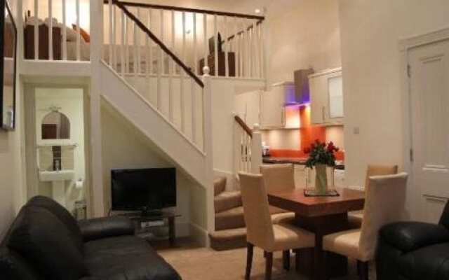 Oxbridge Apartments