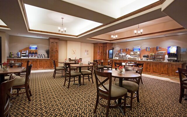 Holiday Inn Express & Suites Silt-Rifle by IHG