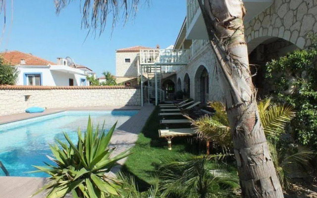 Nobela Hotel