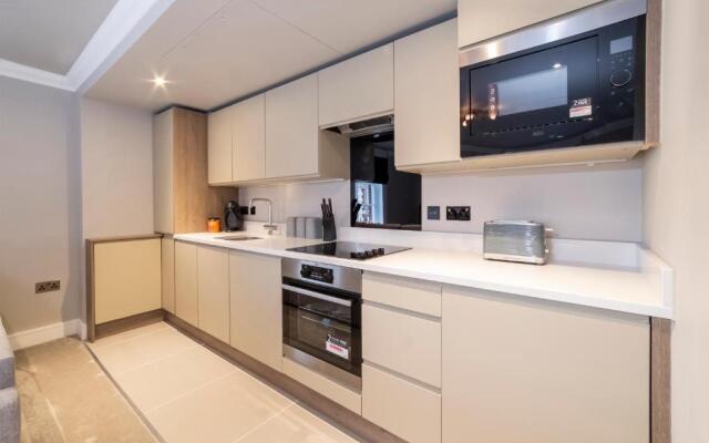 Bootham House Luxury apartment 7