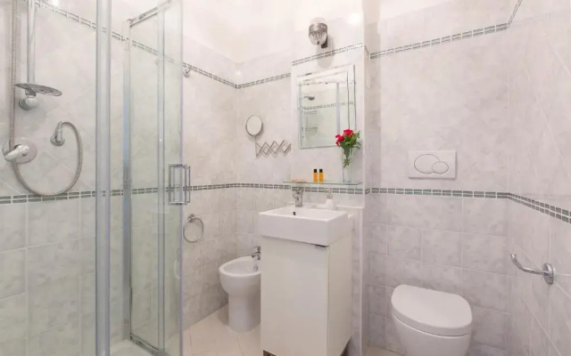 3-Bedroom Gianicolo Holiday Apartment