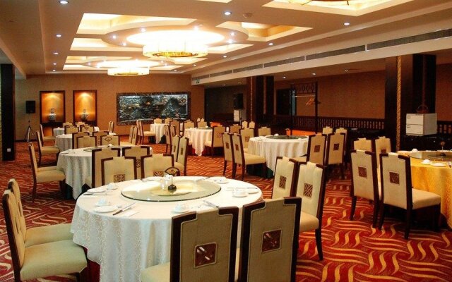 Beijing Luhong Hotel