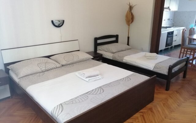 Apartment Anka - comfortable and affordable A2 Marina, Riviera Trogir