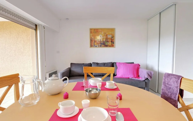Carefully Furnished Studio at 100 m. From the Beach