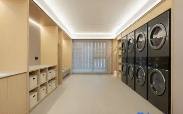 Ji Hotel (Nanjing Yuhua Vientiane City Jiaxi Metro Station)