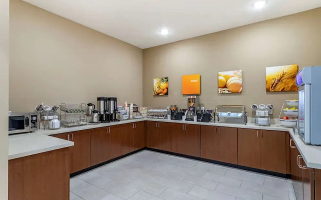 Comfort Inn And Suites Waller