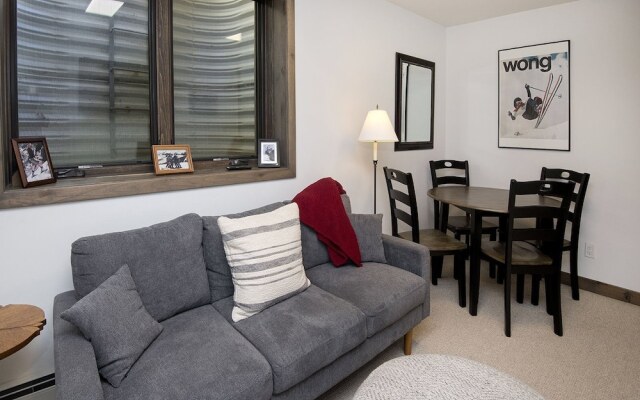 Greenhill Court Chalet