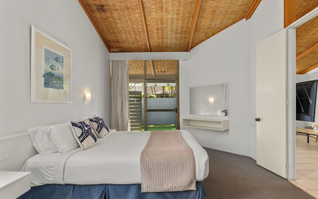 Nautilus Beach Resort by Charlesworth
