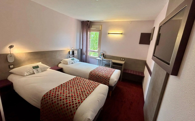 Brit Hotel Les Evens