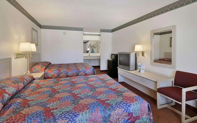 Days Inn Chipley