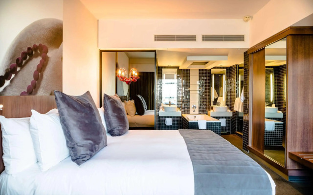 Southern Sun Rosebank
