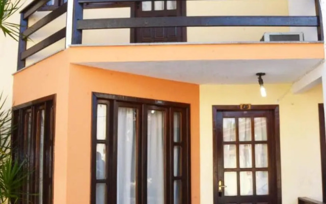 Praiamar Guest House