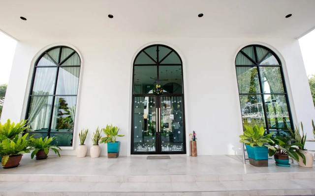 Le Lert Hotel Ratchaburi