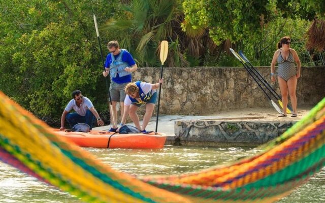 Bacalar Lagoon Resort