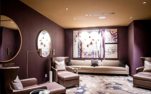 The Omni King Edward Hotel