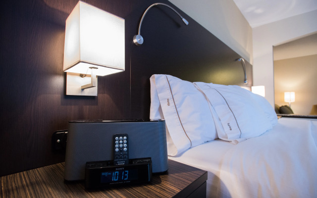 Holiday Inn Express & Suites Topeka West I-70 Wanamaker by IHG