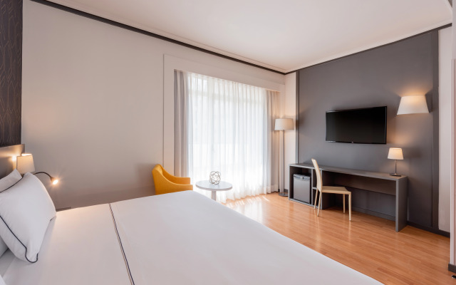 Hotel Madrid Plaza de España Affiliated by Meliá