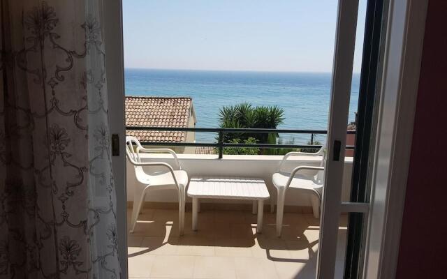 Menigos A2no.87 Seaview 2 Bedroom