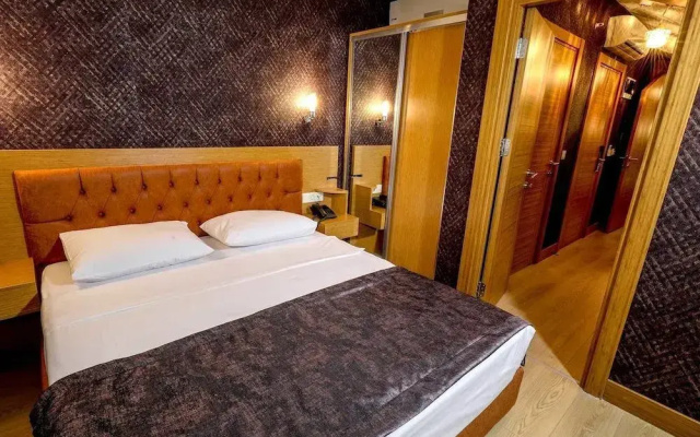 Grand Elmira Suites