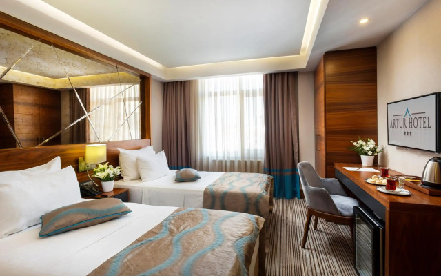 Artur Hotel