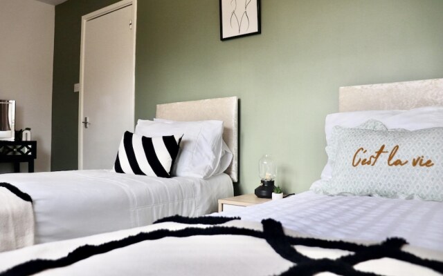 Stunning 1 Bedroom Apartment in Central London