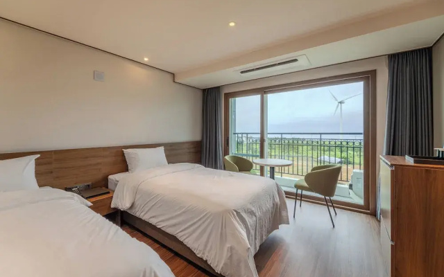 Wavejeju Hotel & Resort