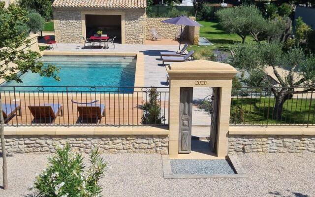 Le Cabanon de Nans. Gîte de charme en Provence.