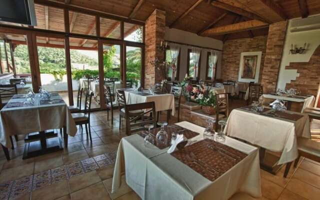 Castello Rosso Hotel