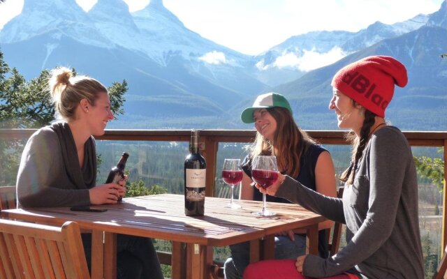 HI Canmore Alpine Club Of Canada
