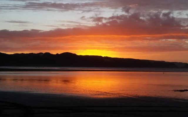 Ahiparadise - Ahipara Holiday Home