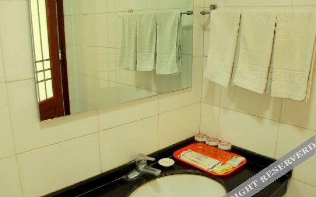 Xin Gang Business Hotel