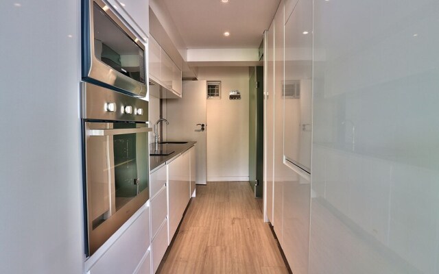 Clifton Studio