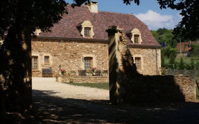 Villa With 5 Bedrooms in Les Eyzies-de-tayac-sireuil, With Private Poo