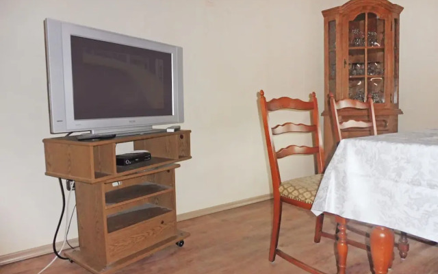 An der Dorfkirche Hehlen