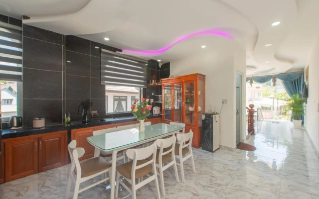 Vy House